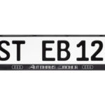 Kennzeichenhalter TITAN 520s Exklusiv mit erhabener Schrift